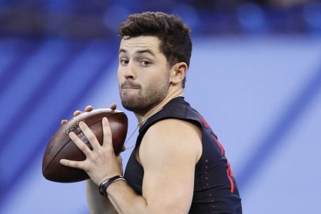 Oklahoma quarterback Baker Mayfield throws during the NFL Combine at Lucas Oil Stadium on March 3, 2018 in Indianapolis, Indiana. (Photo by Joe Robbins/Getty Images)