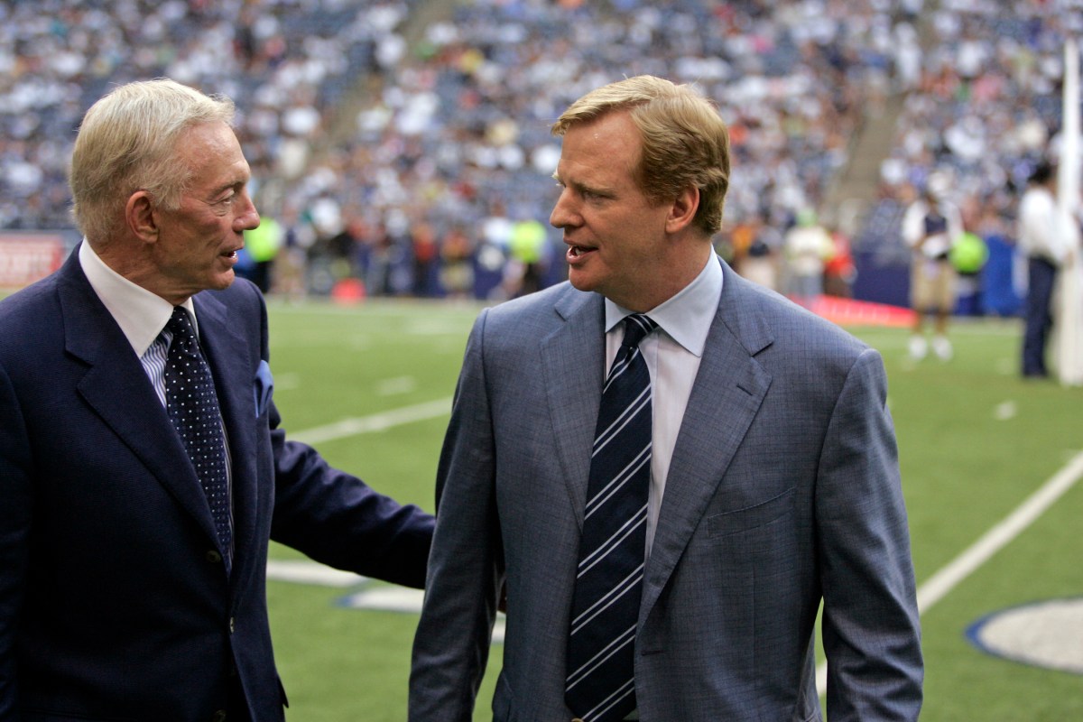 NFL commissioner Roger Goodell (right) visits with owner Jerry Jones (left) of the Dallas Cowboys during the Cowboys 45-35 win over the New York Giants at Texas Stadium in Irving, Texas. (Photo by James D. Smith /Icon SMI/Icon Sport Media via Getty Images)