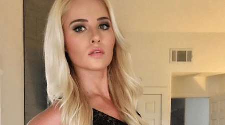 Tomi Lahren wears gun-friendly yoga pants on Instagram (@tomilahren) 