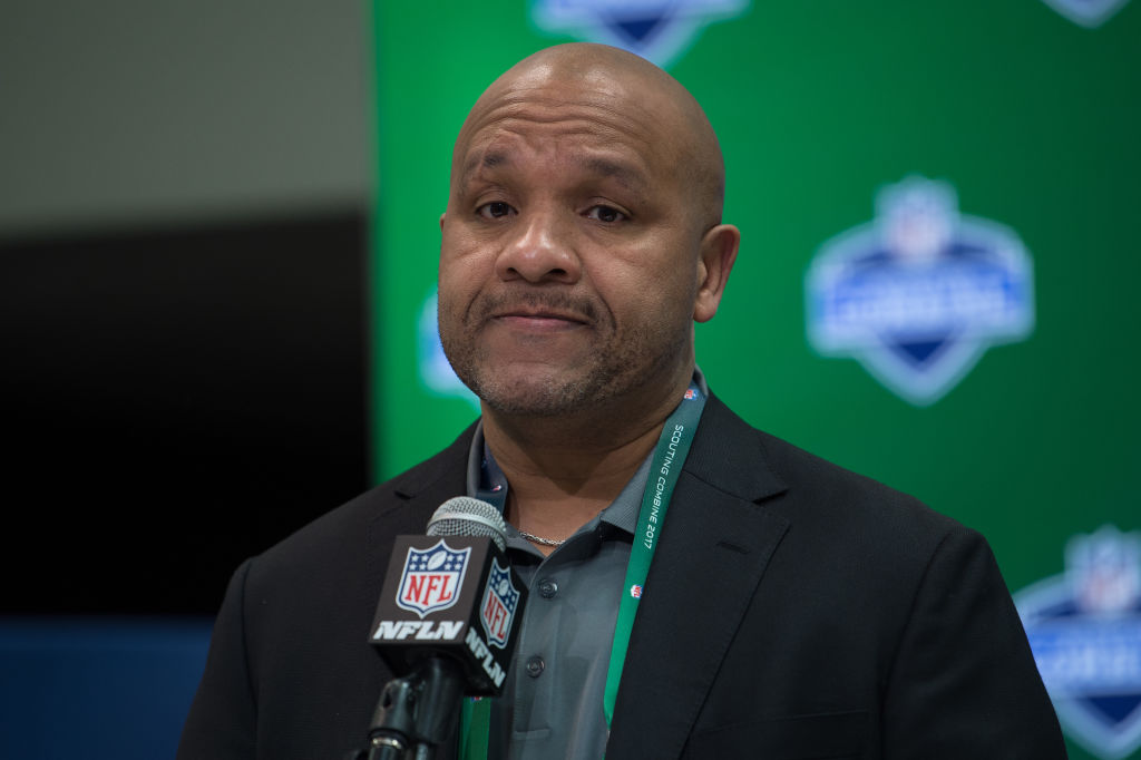 Cleveland Browns head coach Hue Jackson at the podium during the NFL Scouting Combine on March 2, 2017 at Lucas Oil Stadium in Indianapolis, IN.  (Photo by Zach Bolinger/Icon Sportswire via Getty Images)