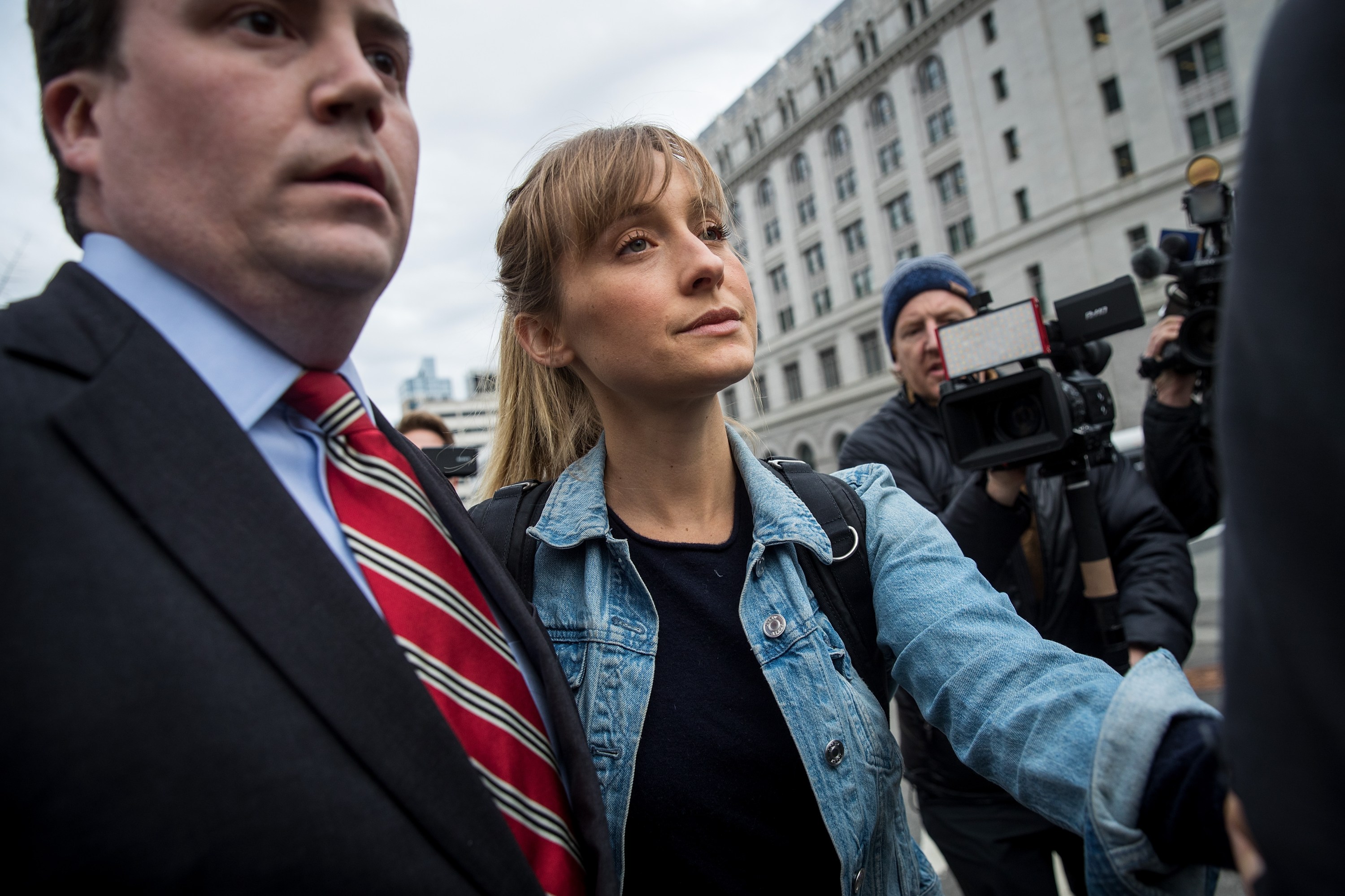 Smallville Actress Allison Mack Pleads Guilty To Charges Related To Sex Cult Insidehook