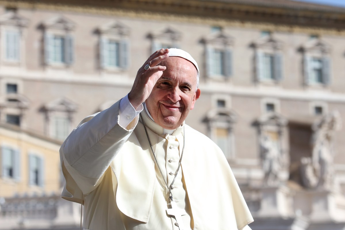 Sichko This Kentucky Priest Blessed the Pope with Kentucky Bourbon - InsideHook