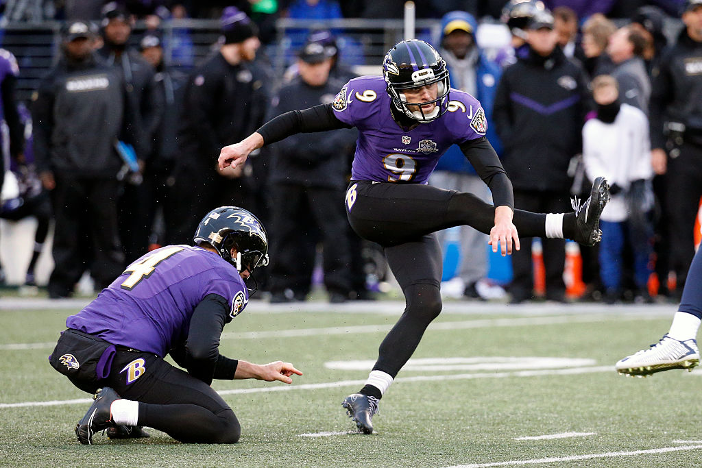 Kicker Justin Tucker #9 of the Baltimore Ravens kicks the game winning field goal to defeat the St. Louis Rams 19-16 at M&T Bank Stadium on November 22, 2015 in Baltimore, Maryland. (Photo by Rob Carr/Getty Images)