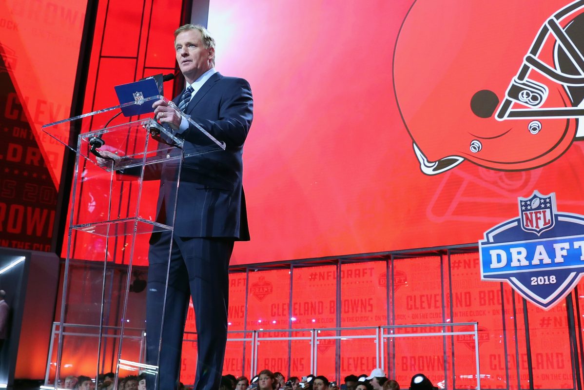 NFL Commissioner Roger Goodell announces a pick by the Cleveland Browns. Tom Pennington/Getty Images)