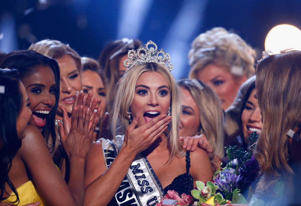 Miss Nebraska Sarah Rose Summers celebrates after winning the 2018 Miss USA Competition at George's Pond at Hirsch Coliseum on May 21, 2018 in Shreveport, Louisiana. (Photo by Matt Sullivan/Getty Images)