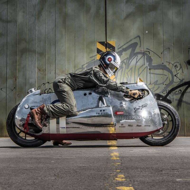The one-off Spitfire from BMW Motorrad and VTR Customs in Switzerland (Andri Margadant via www.photocab.ch)
