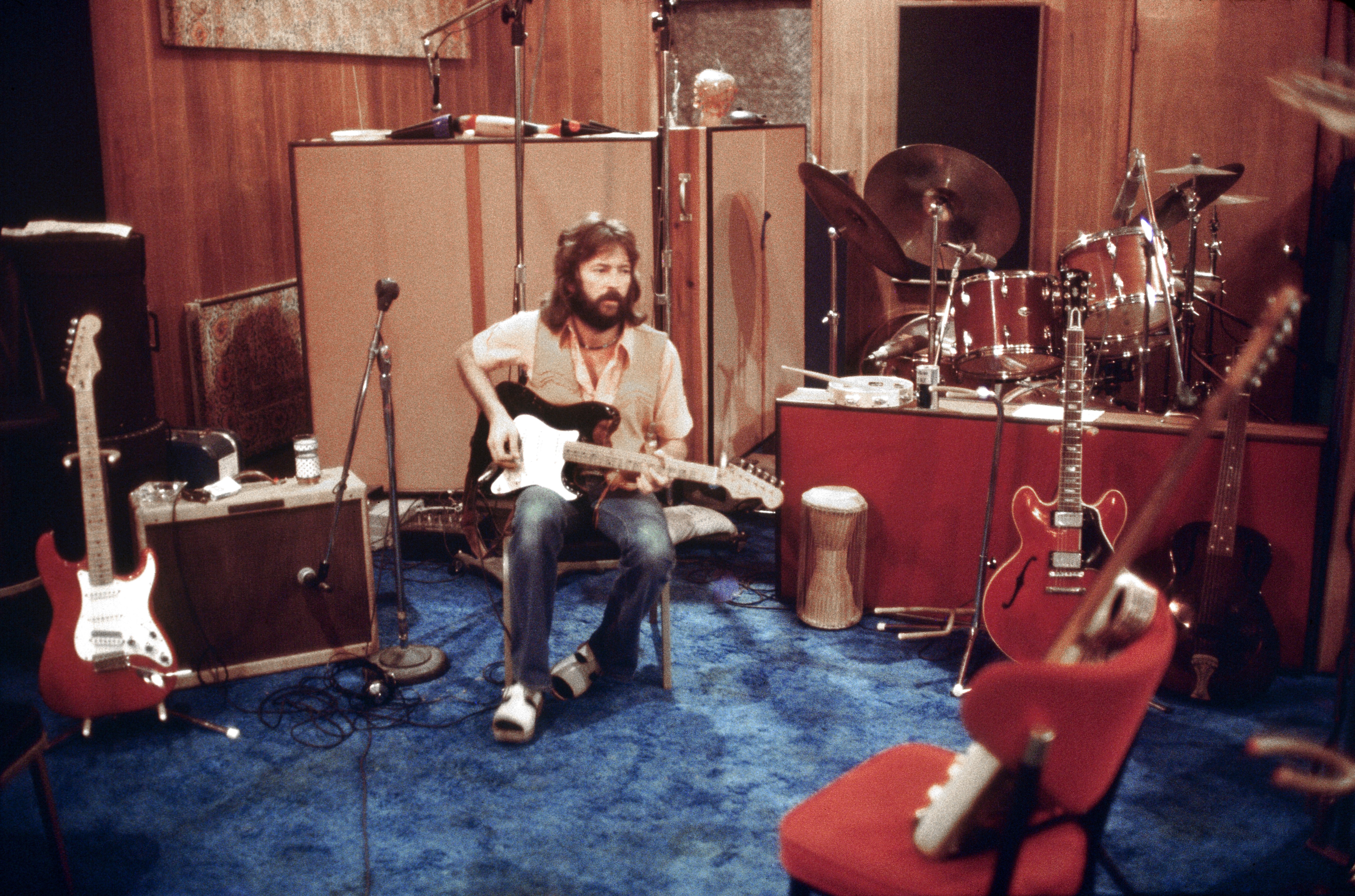 Musician Eric Clapton records "No Reason To Cry" at Shangri La recording studio on November 21, 1975 in Malibu, California. (Ed Caraeff/Getty Images)