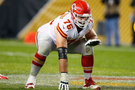 Laurent Duvernay-Tardif #76 of the Kansas City Chiefs in action during the game against the Pittsburgh Steelers at Heinz Field on October 2, 2016 in Pittsburgh, Pennsylvania. (Photo by Justin K. Aller/Getty Images)