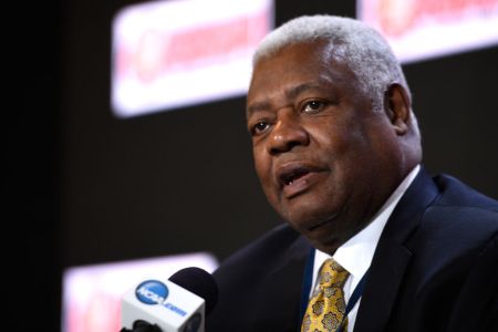 Oscar Robertson presents Frank Mason III of the Kansas Jayhawks with the Oscar Robertson Player of the Year trophy during a press conference ahead of the 2017 NCAA Men's Final Four at University of Phoenix Stadium on March 31, 2017 in Glendale, Arizona.  (Photo by Steve Nowland/NCAA Photos via Getty Images)
