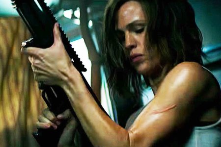 Jennifer Garner is a ripped, vengeful mom in the forthcoming flick (YouTube)