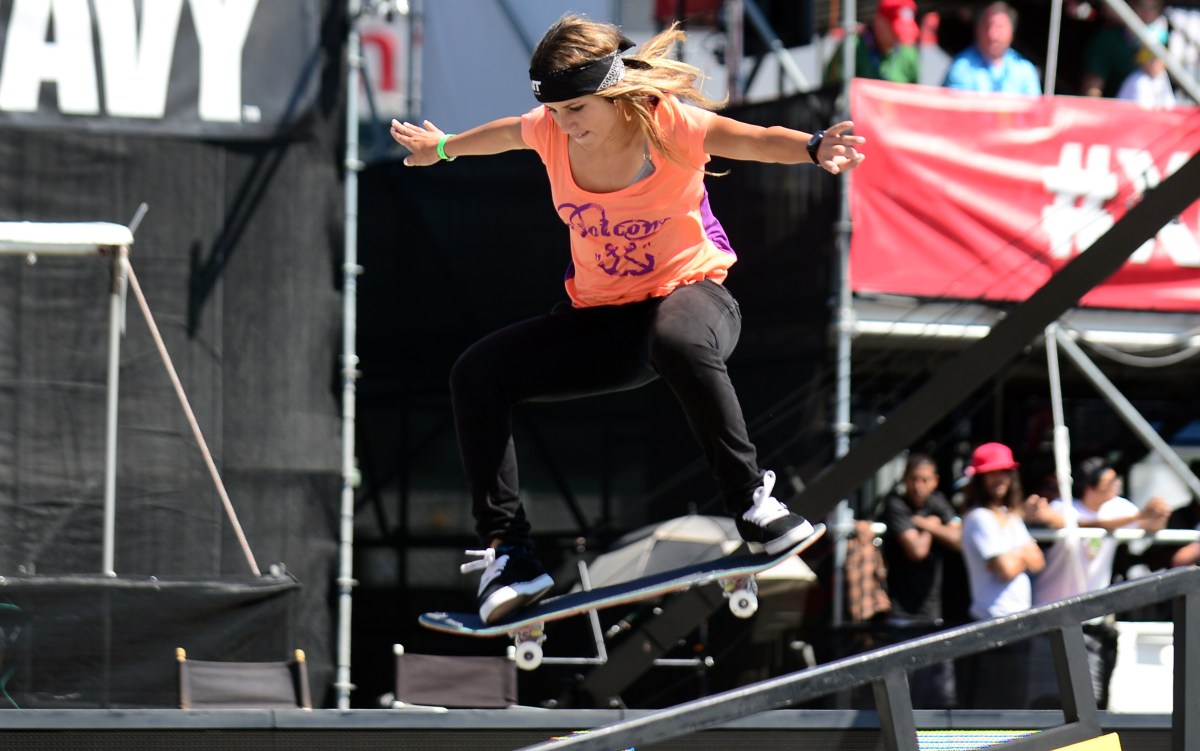 Leticia Bufoni skates to a first place finish in the Women's Skateboard Street final at the X Games in Los Angeles, California on August 1, 2013. (AFP/Frederic J. BROWN/AFP/Getty Images)