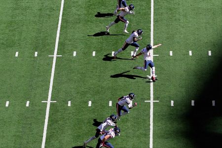 Chicago Bears Place Kicker Connor Barth (4) takes the kickoff in action during a game between the Indianapolis Colts and the Chicago Bears at Lucas Oil Stadium in Indianapolis, IN.  (Robin Alam/Icon Sportswire via Getty Images)