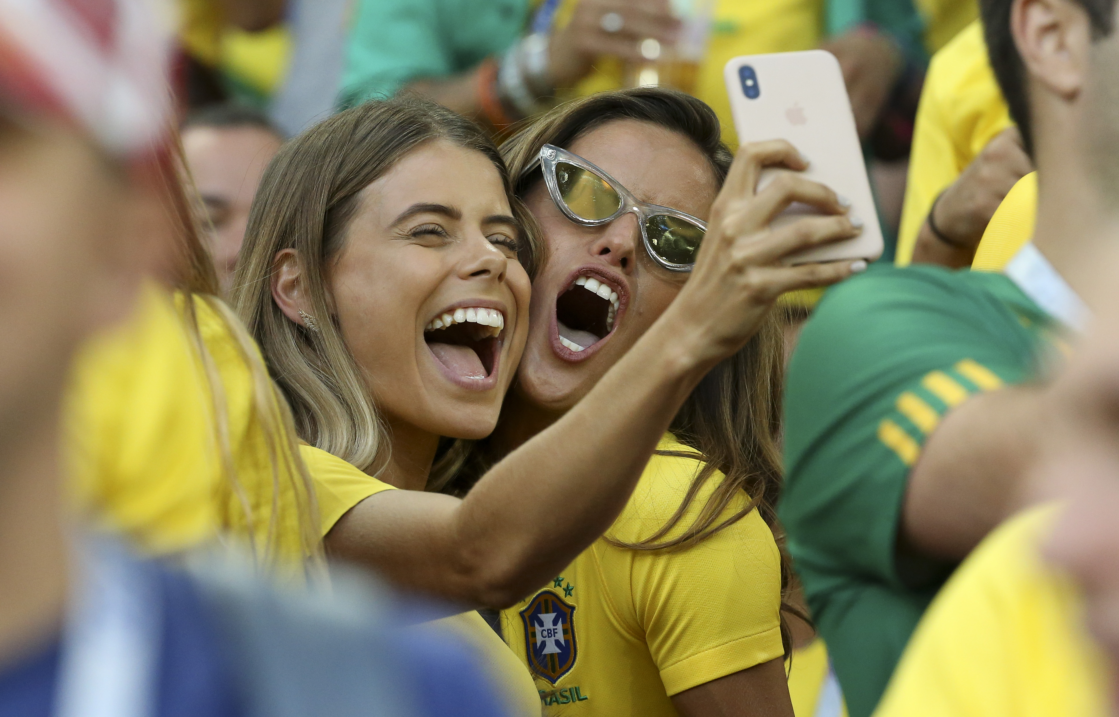 Carolina Cabrino, wife of Marquinhos of Brazil and Izabel Goulart, Brazilian top model (girlfriend of goalkeeper of Germany Kevin Trapp) during the 2018 FIFA World Cup Russia group E match between Serbia and Brazil at Spartak Stadium on June 27, 2018 in Moscow, Russia. (Jean Catuffe/Getty Images)