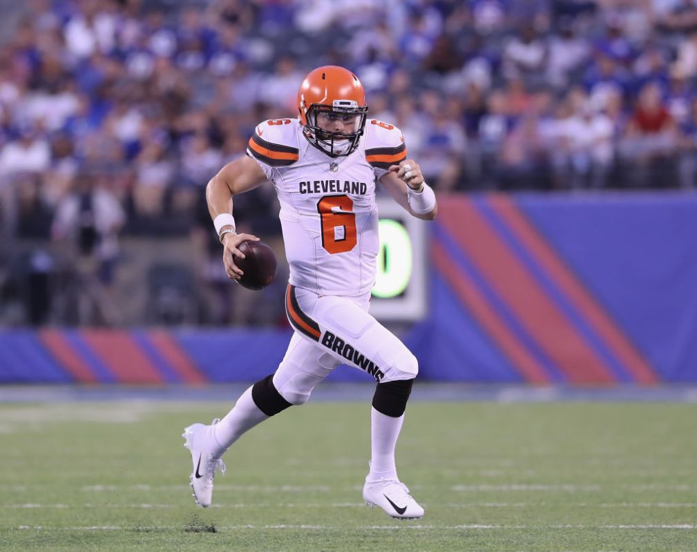 EAST RUTHERFORD, NJ - AUGUST 09:  Baker Mayfield #6 of the Cleveland Browns carries the ball in the second quarter against the New York Giants during their preseason game on August 9,2018 at MetLife Stadium in East Rutherford, New Jersey.  (Photo by Elsa/Getty Images)