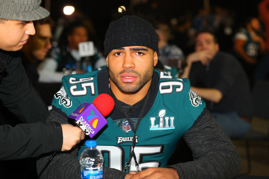 BLOOMINGTON, MN - JANUARY 31:  Philadelphia Eagles outside linebacker Mychal Kendricks (95) answers questions during the Philadelphia Eagles Press Conference on January 31, 2018, at the Mall of America in Bloomington, MN. (Photo by Rich Graessle/Icon Sportswire via Getty Images)