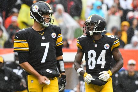 CLEVELAND, OH - SEPTEMBER 9, 2018: Quarterback Ben Roethlisberger #7 and wide receiver Antonio Brown #84 of the Pittsburgh Steelers walk onto the field in the third quarter of a game against the Cleveland Browns on September 9, 2018 at FirstEnergy Stadium in Cleveland, Ohio. The game ended in a tie 21-21. (Photo by: 2018 Nick Cammett/Diamond Images/Getty Images)