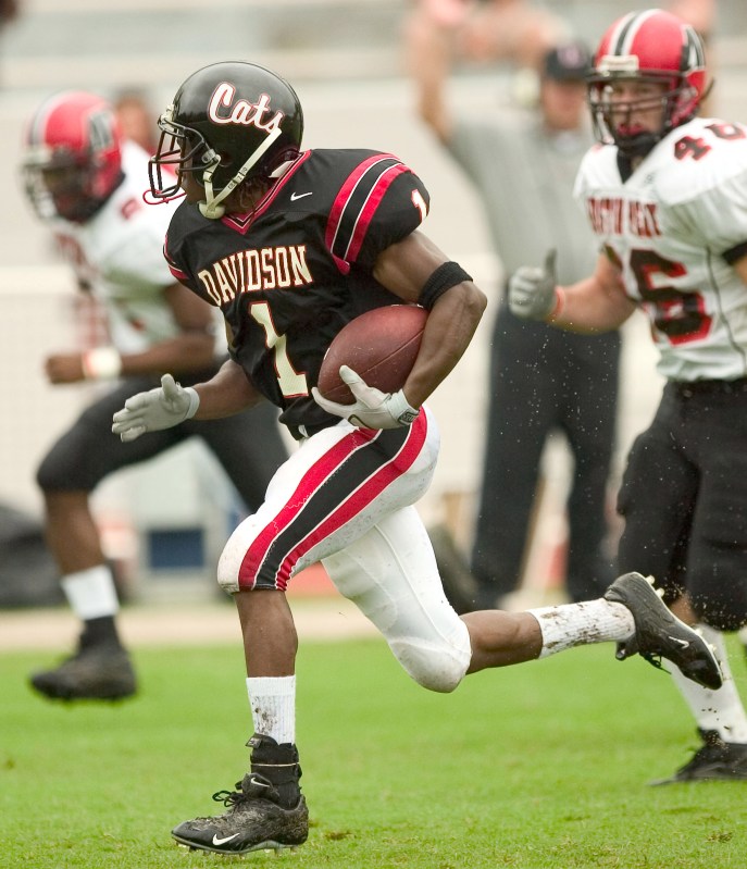 Davidson WR Ryan Hubbard (#1) leaves the Austin Peay defense behind on his way to a 55-yard touchdown during first quarteraction at Stephen B. Smith Field in Davidson, NC, October 8, 2005. (Photo by Brian A.  Westerholt/Getty Images)