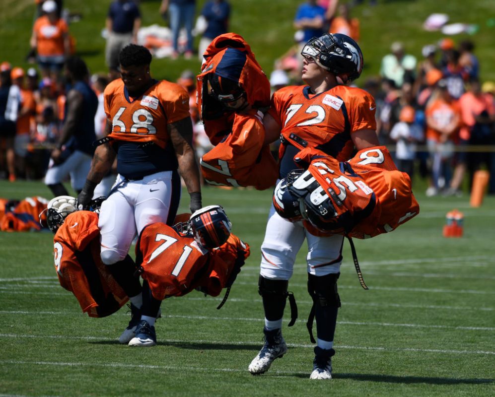 Despite Efforts to Tackle Safety Issues, NFL Players Are Wearing Less