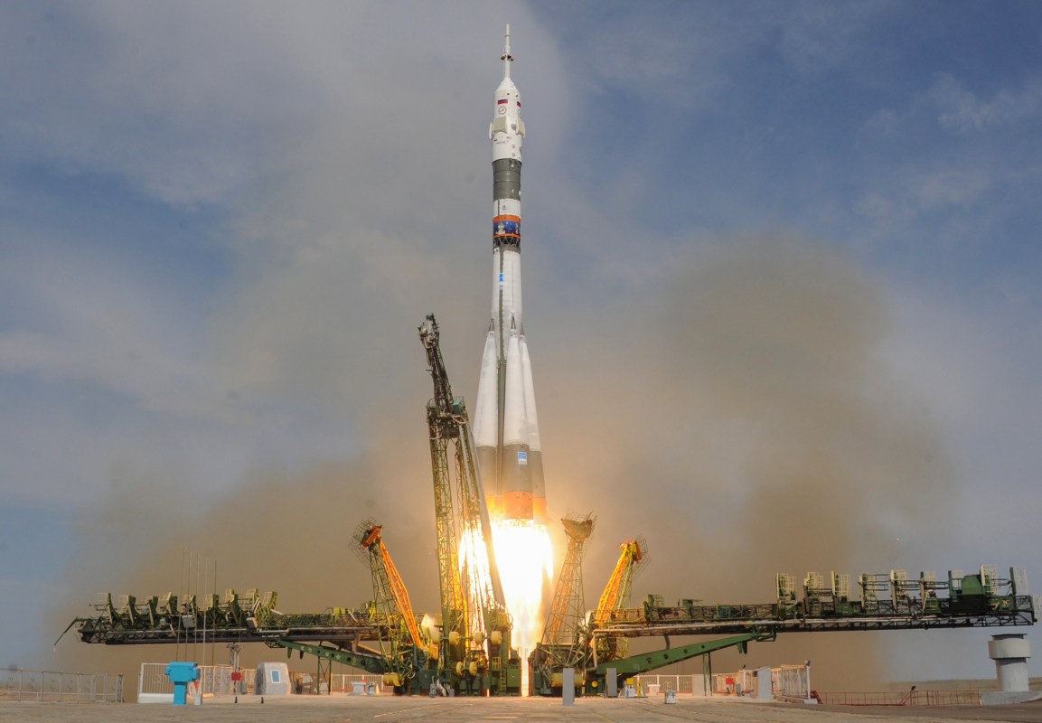 Russia's Soyuz MS-09 spacecraft carrying the members of the International Space Station (ISS) expedition 56/57, NASA astronaut Serena Aunon-Chancellor, Roscosmos cosmonaut Sergey Prokopyev and German astronaut Alexander Gerst, blasts off to the ISS from the launch pad at the Russian-leased Baikonur cosmodrome on June 6, 2018. (Photo by Vyacheslav OSELEDKO / AFP)        (Photo credit should read VYACHESLAV OSELEDKO/AFP/Getty Images)