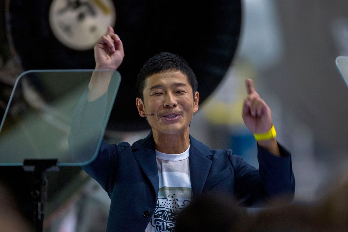 Japanese billionaire Yusaku Maezawa at the SpaceX headquarters and rocket factory on September 17, 2018 in Hawthorne, California. (Photo by DAVID MCNEW/AFP/Getty Images)