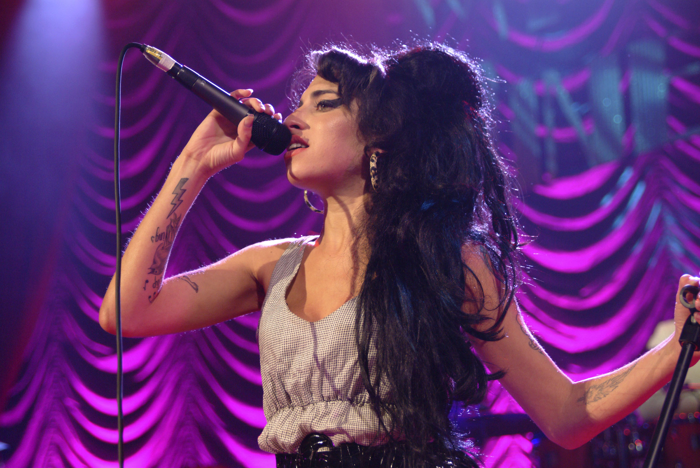 A Hologram of Amy Winehouse Will Go on Tour Next Year