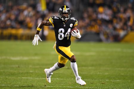 Antonio Brown #84 of the Pittsburgh Steelers in action during the game against the Baltimore Ravens at Heinz Field on September 30, 2018 in Pittsburgh, Pennsylvania. (Photo by Joe Sargent/Getty Images)