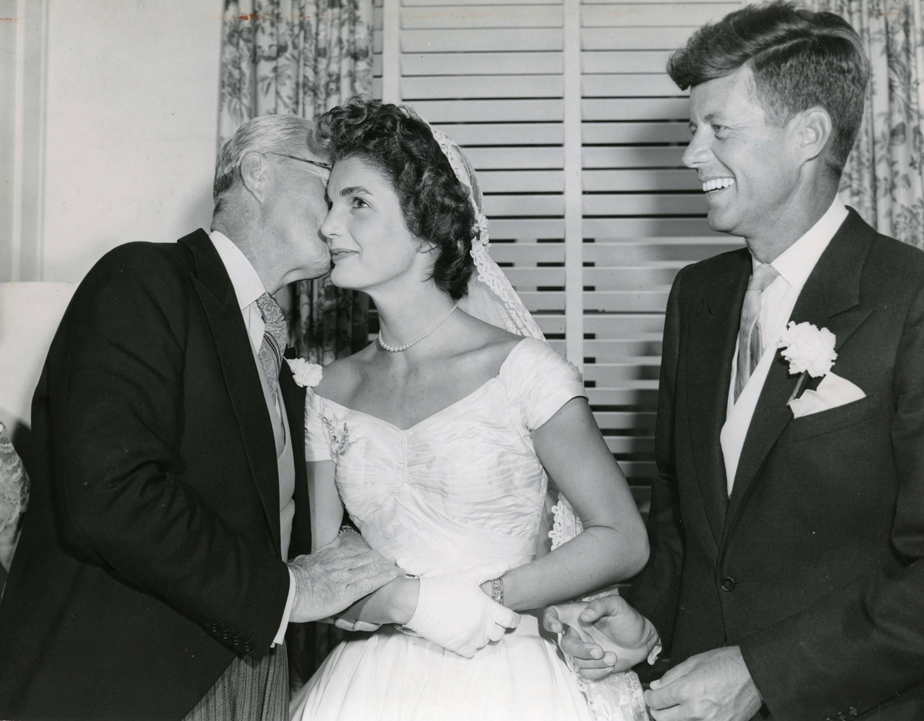 Letter From Jackie Kennedy to JFK Gives Intimate Look at Marriage - InsideHook