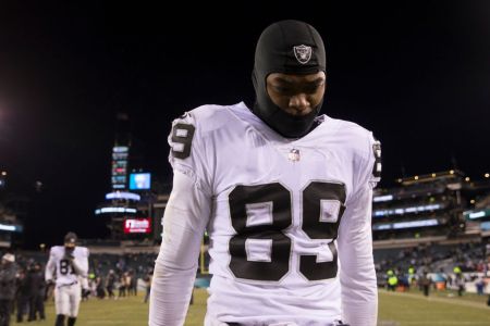 PHILADELPHIA, PA - DECEMBER 25: Amari Cooper #89 of the Oakland Raiders walks off the field after the game against the Philadelphia Eagles at Lincoln Financial Field on December 25, 2017 in Philadelphia, Pennsylvania. The Eagles defeated the Raiders 19-10. (Photo by Mitchell Leff/Getty Images)