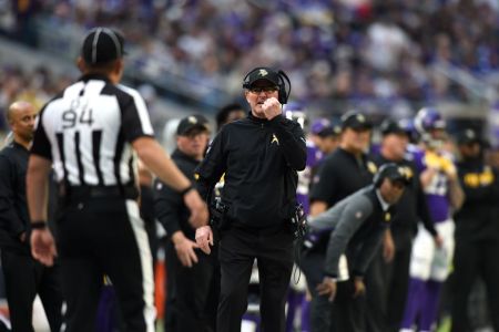 MINNEAPOLIS, MN - DECEMBER 31: Minnesota Vikings head coach lobbies official Hugo Cruz for a facemask call in the third quarter of the game against the Chicago Bears on December 31, 2017 at U.S. Bank Stadium in Minneapolis, Minnesota. (Photo by Hannah Foslien/Getty Images)