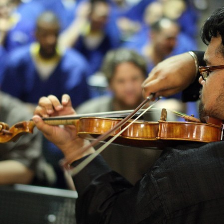 Violinist and Activist Vijay Gupta Wins MacArthur Genius Grant