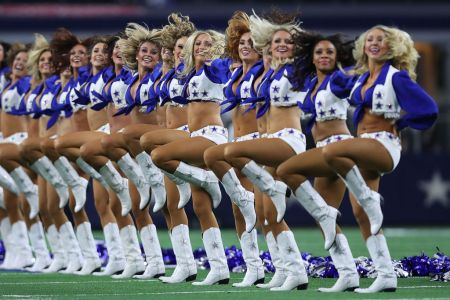 ARLINGTON, TX - NOVEMBER 05:  The Dallas Cowboys Cheerleaders perform during the game against the Tennessee Titans at AT&T Stadium on November 5, 2018 in Arlington, Texas.  (Photo by Tom Pennington/Getty Images)
