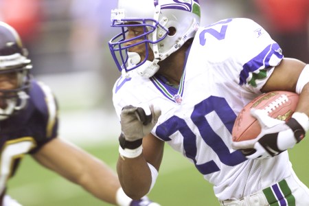 30 Dec 2001:   Charlie Rogers #20 of the Seattle Seahawks returns a kickoff  versus the San Diego Chargers at Qualcomm Stadium in San Diego, California. The Seahawks won 25-22. DIGITAL IMAGE    Mandatory Credit:  Stephen Dunn/Getty Images