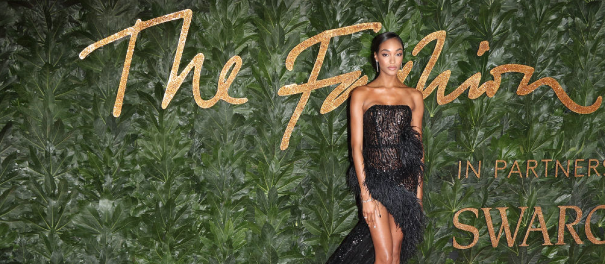 LONDON, -, UNITED KINGDOM - 2018/12/10: Jourdan Dunn seen on the red carpet during the Fashion Awards 2018 at the Royal Albert Hall, Kensington in London. (Photo by Keith Mayhew/SOPA Images/LightRocket via Getty Images)