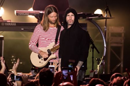 PHILADELPHIA, PA - NOVEMBER 10:  Singer-songwriter Adam Levine of Maroon 5 performs during Philly Fights Cancer: Round 4 at The Philadelphia Navy Yard on November 10, 2018 in Philadelphia, Pennsylvania.  (Photo by Gilbert Carrasquillo/Getty Images)