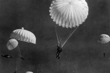 These paratroopers, members of US Paramarine troops, take a practice jump -- similar to what carpetbaggers may have been required to do -- in 1943. (Getty Images)