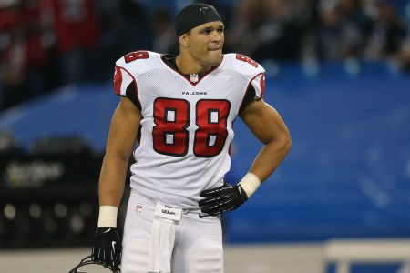 TORONTO, ON - DECEMBER 1: Tony Gonzalez #88 of the Atlanta Falcons warms up before an NFL game against the Buffalo Bills at Rogers Centre on December 1, 2013 in Toronto, Ontario, Canada.  (Photo by Tom Szczerbowski/Getty Images)