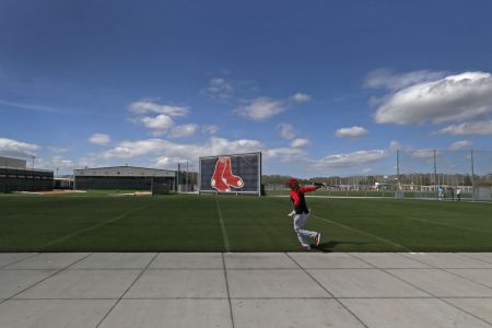 FORT MYERS, FL - FEBRUARY 16: Boston Red Sox first baseman Hanley Ramirez heads to the clubhouse after an informal workout with position players during day four of spring training at Jet Blue Park in Fort Myers, FL on Feb. 16, 2017. (Photo by Barry Chin/The Boston Globe via Getty Images)