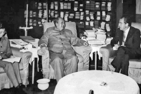 Chairman Mao Zedong and US President Richard Nixon met for talks on Feb.21, 1972. (Sovfoto/UIG via Getty Images)