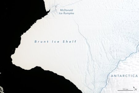iceberg antarctica NASA