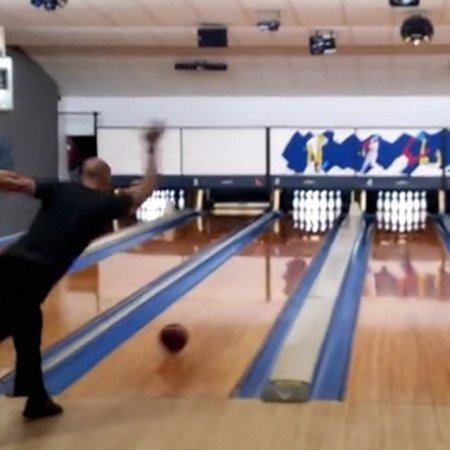 So Anyway Here’s a Guy Bowling a 300 in 87 Seconds