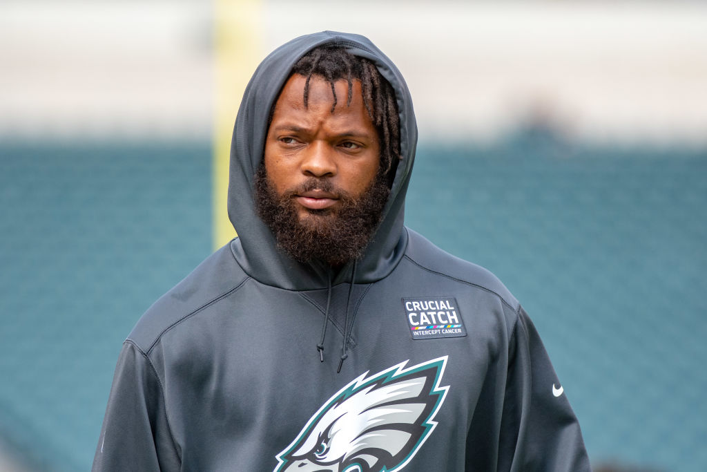 PHILADELPHIA, PA - OCTOBER 07: Philadelphia Eagles defensive end Michael Bennett (77) during the National Football League game between the Minnesota Vikings and the Philadelphia Eagles on October 7, 2018 at Lincoln Financial Field in Philadelphia, PA. (Photo by John Jones/Icon Sportswire via Getty Images)