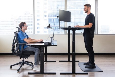 10 Sexy Desks That’ll Turn Your House Office Into a Home Office