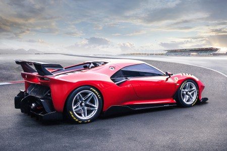 The P80/C seizes inspiration from the '60s. (Ferrari)