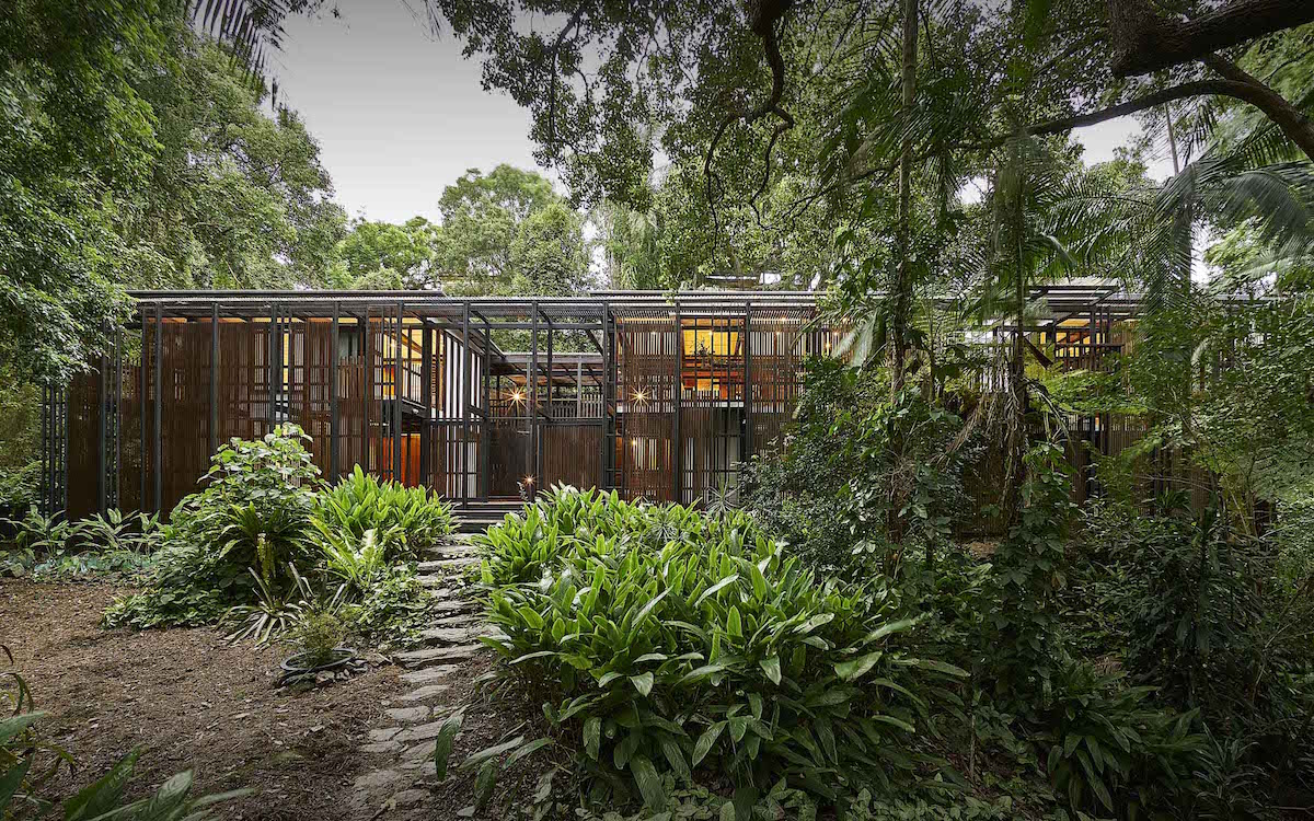 This Tarzan-esque Hideout Has an Urban Zip Code, Somehow