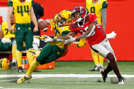 Shaquille Richardson #35 of the Arizona Hotshots. (Photo by Ronald Cortes//Getty Images)