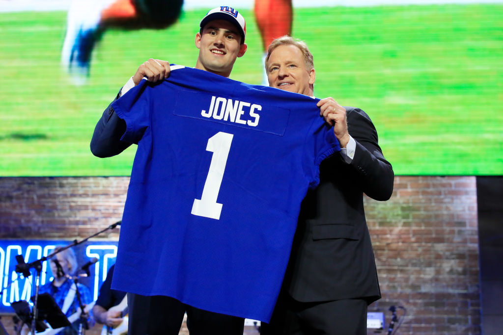 Giants draft pick Daniel Jones with Roger Goodell. (Andy Lyons/Getty)
