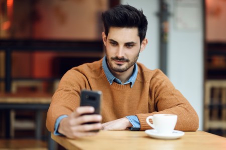 Teens meeting online