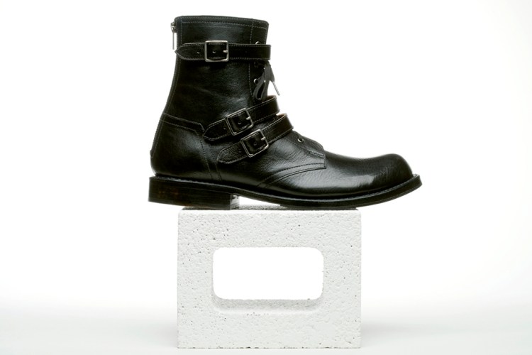 The One Boot to Rule Them All