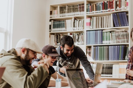 Rich, Male American Students “Bullsh*t” More Than Their Peers Around the World