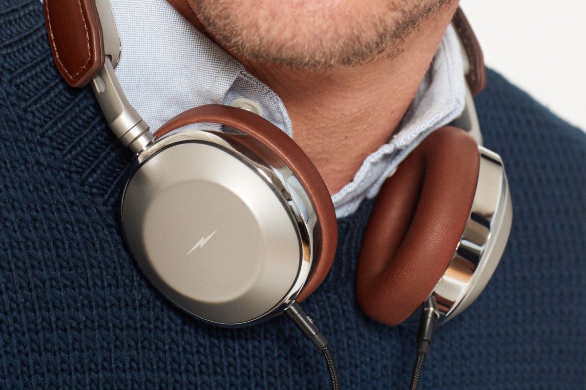 Shinola's Canfield headphones are on sale for 75% off at Nordstrom Rack.